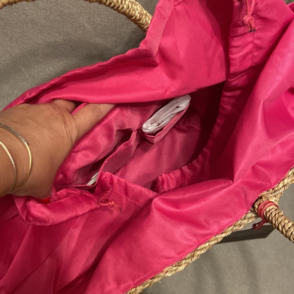 CYNTHIA ROWLEY Pink Multi Woven Beach/Picnic Drawstring Tote NWT $165 - Picture 6 of 9